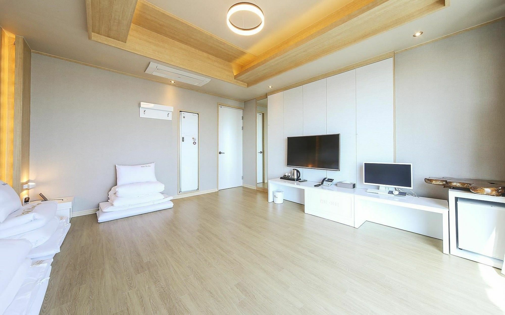 Hotel The One Yeosu Ngoại thất bức ảnh